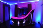Seitensprung-Apartment Wien: Die Schuh-Badewanne